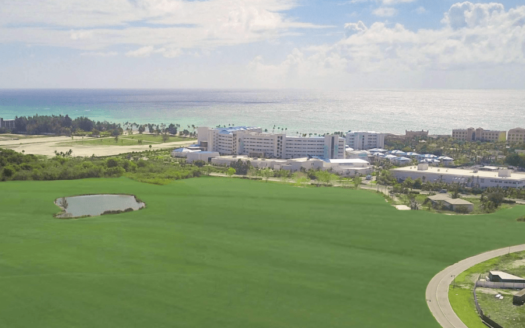 Vista Golf Residences: Unmatched Elegance Near the Marina in Cap Cana
