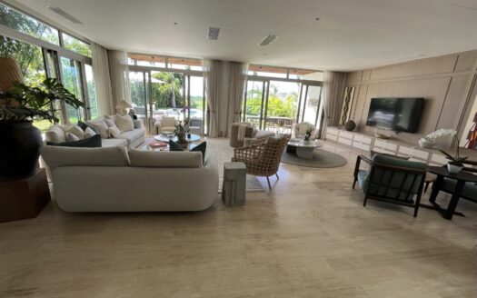 Charming Townhouse in Casa de Campo: Experience Golf Living