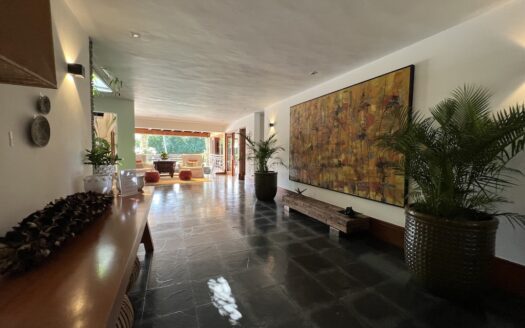 Tropical Retreat: Villa for rent with Charming Garden View in Casa de Campo