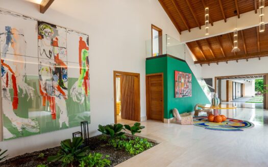 Luxurious Haven: Beautifully Furnished Villa with Private Pool in Casa de Campo, La Romana