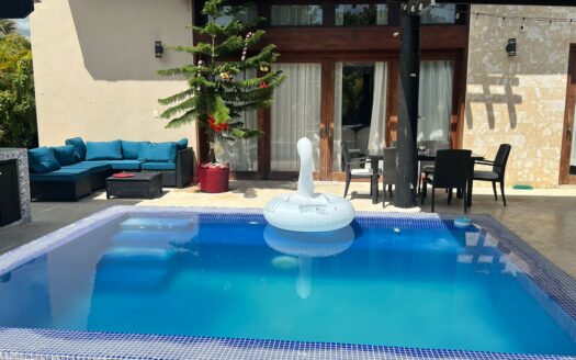 Natural Elegance in Green Village: Your Dream Retrea