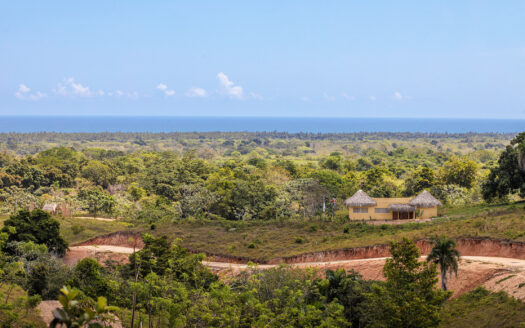 Plots in Nisibón with Ocean Views: The Perfect Canvas for Your Project
