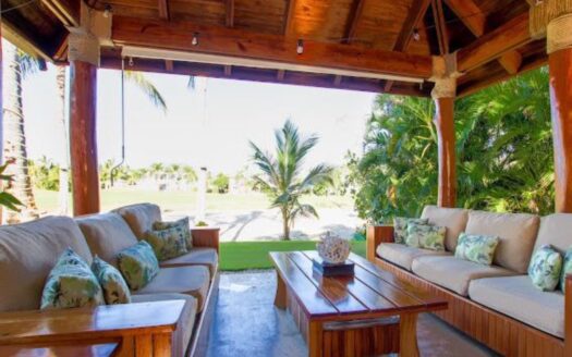 Villa Arrecife: Luxury and Comfort with Golf Course Views in Punta Cana Resort