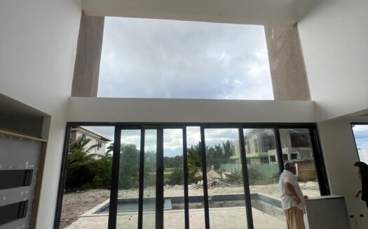 Villa Mar y Sol – Modern design, prime location, and a solid investment in Cap Cana.